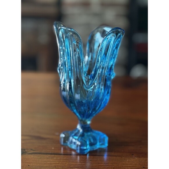 Vintage MCM Aqua Blue Swung Pedestal Vase 7.5 Inches In The Style Of Viking - Picture 2 of 9